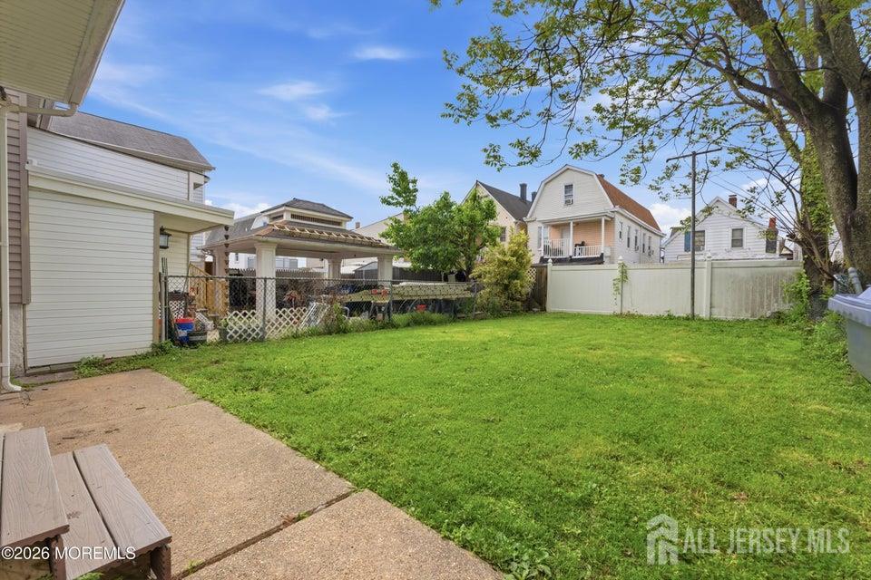 339 Lawrie Street Perth Amboy NJ 08861