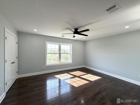 63 Bernard Street Carteret NJ 07008