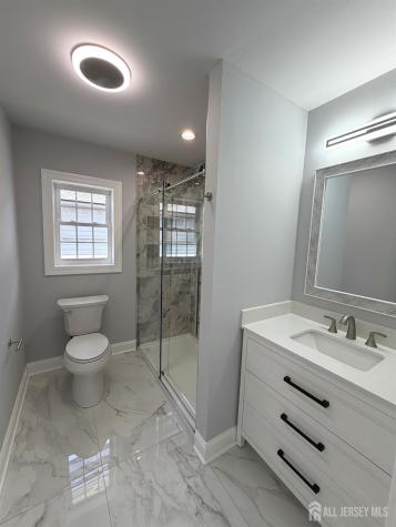 63 Bernard Street Carteret NJ 07008