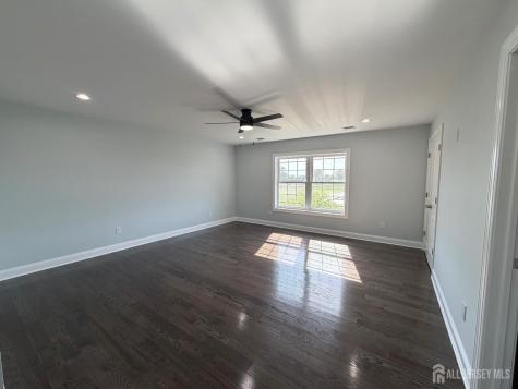 63 Bernard Street Carteret NJ 07008