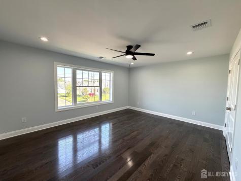 63 Bernard Street Carteret NJ 07008