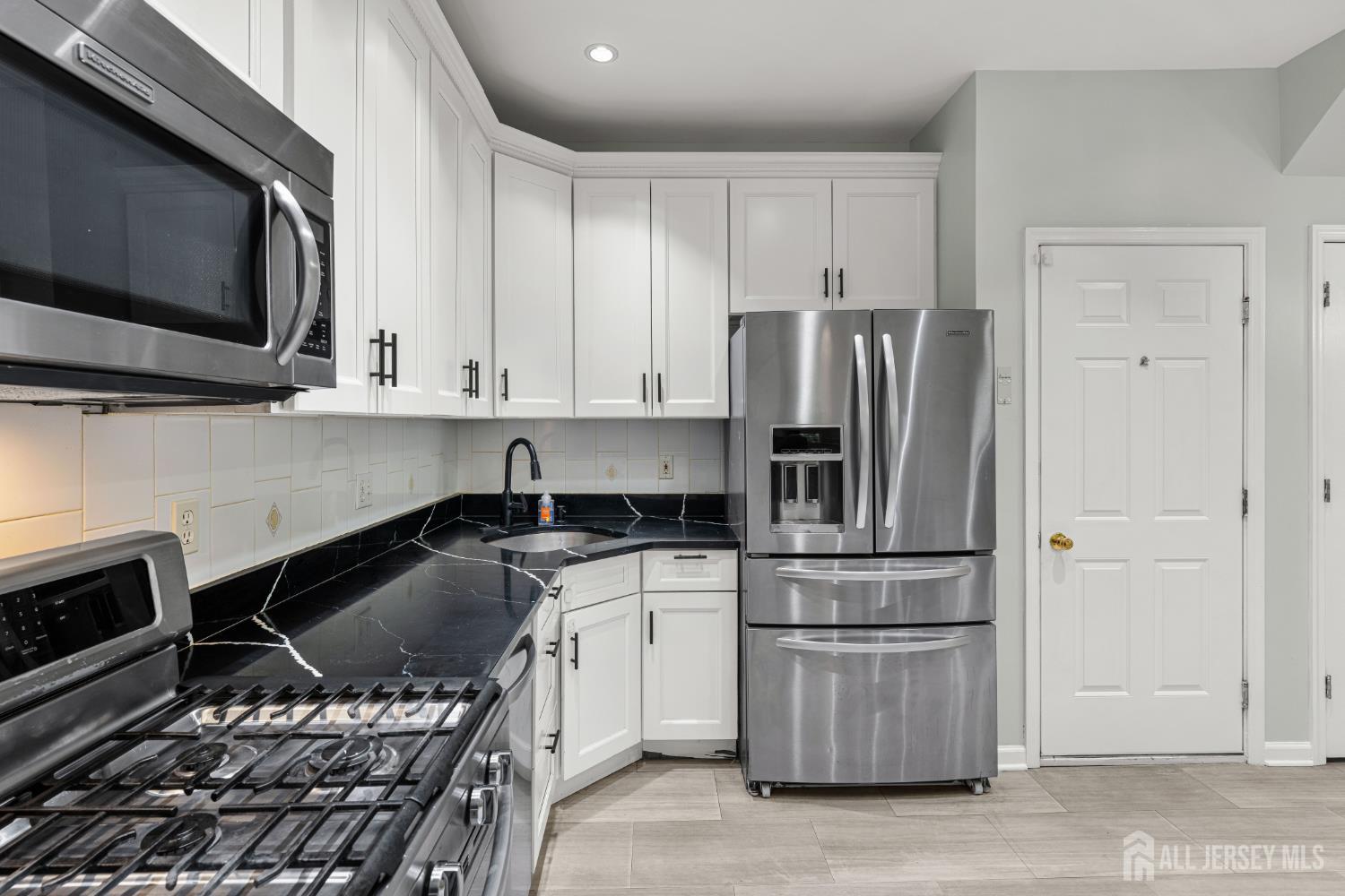 33 E Burgess Drive Piscataway NJ 08854