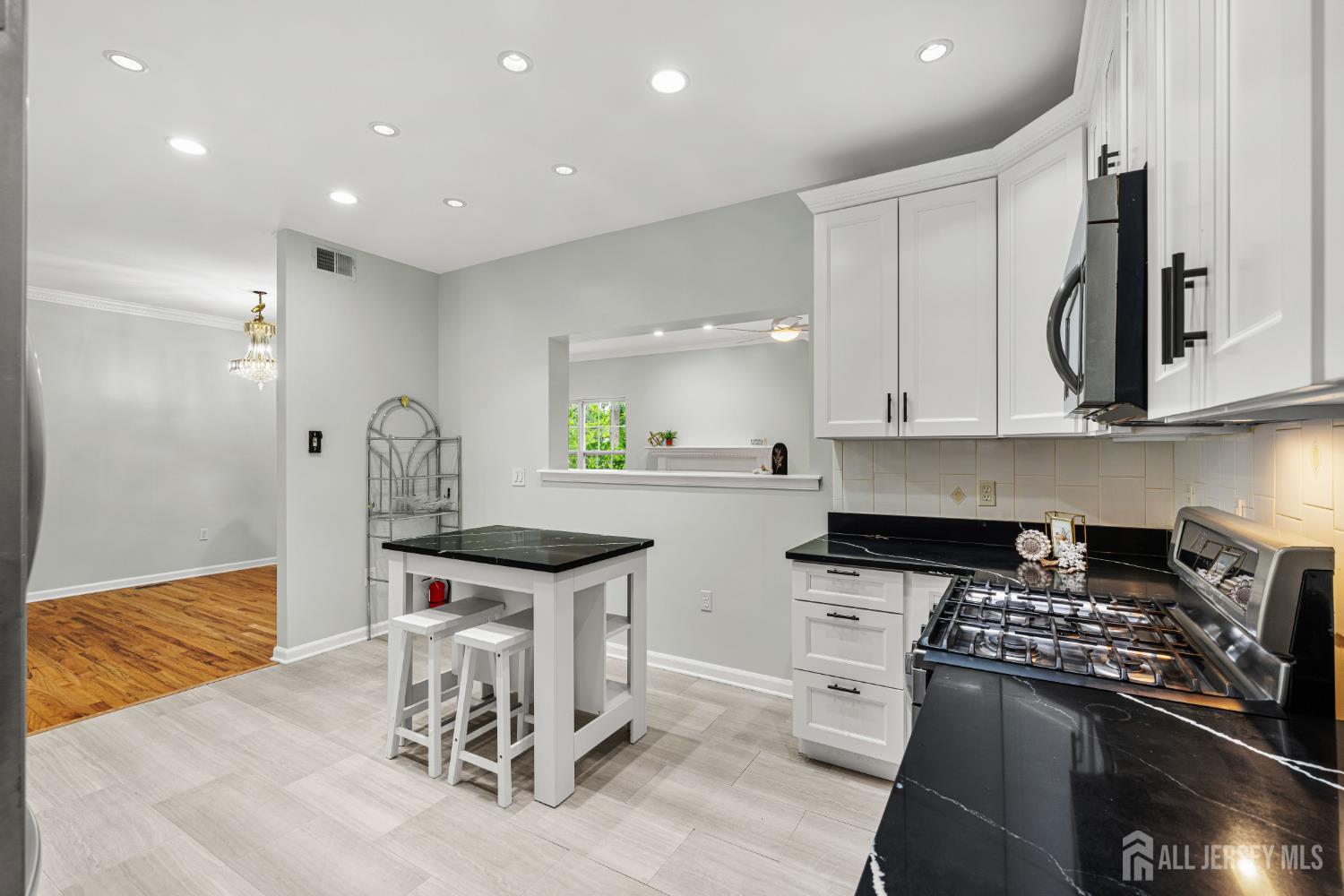 33 E Burgess Drive Piscataway NJ 08854