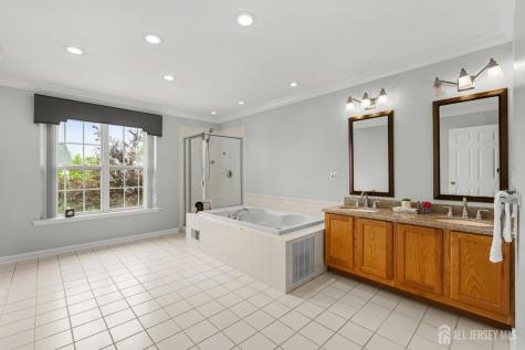 33 E Burgess Drive Piscataway NJ 08854