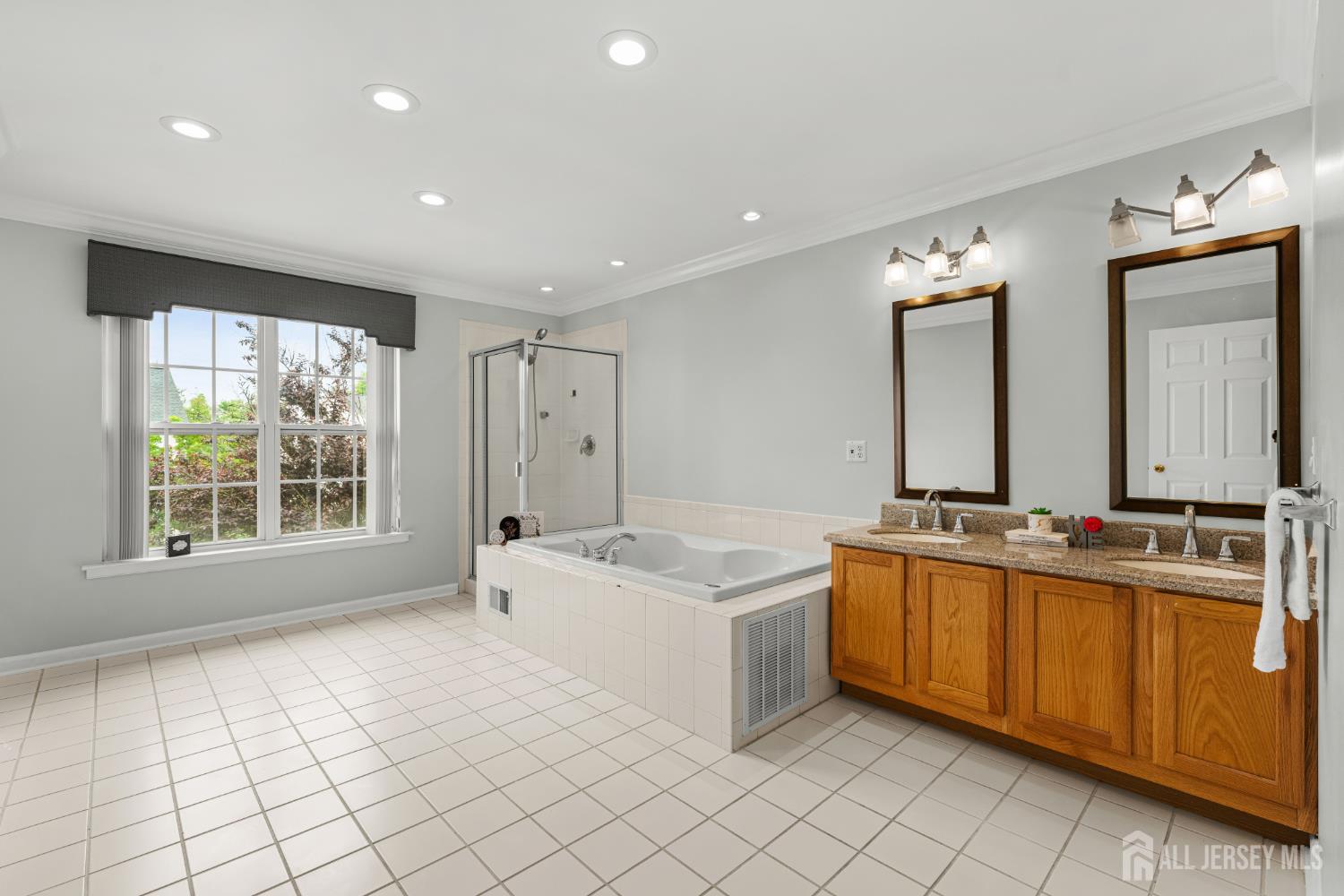 33 E Burgess Drive Piscataway NJ 08854