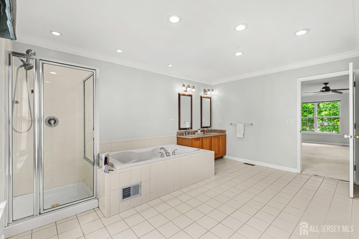 33 E Burgess Drive Piscataway NJ 08854