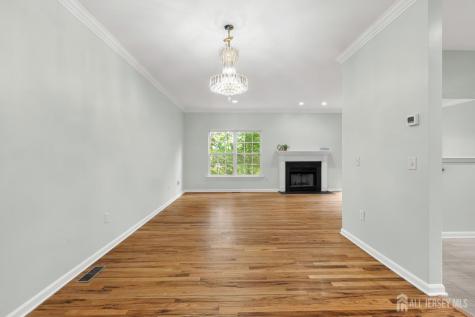 33 E Burgess Drive Piscataway NJ 08854