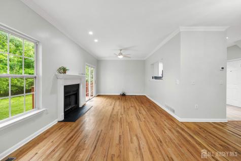 33 E Burgess Drive Piscataway NJ 08854