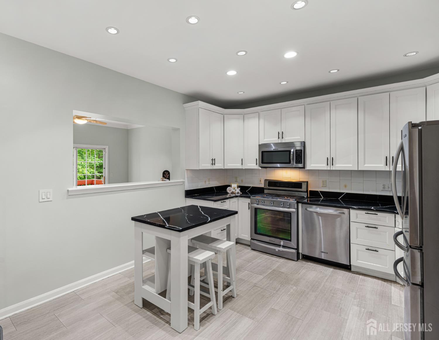 33 E Burgess Drive Piscataway NJ 08854