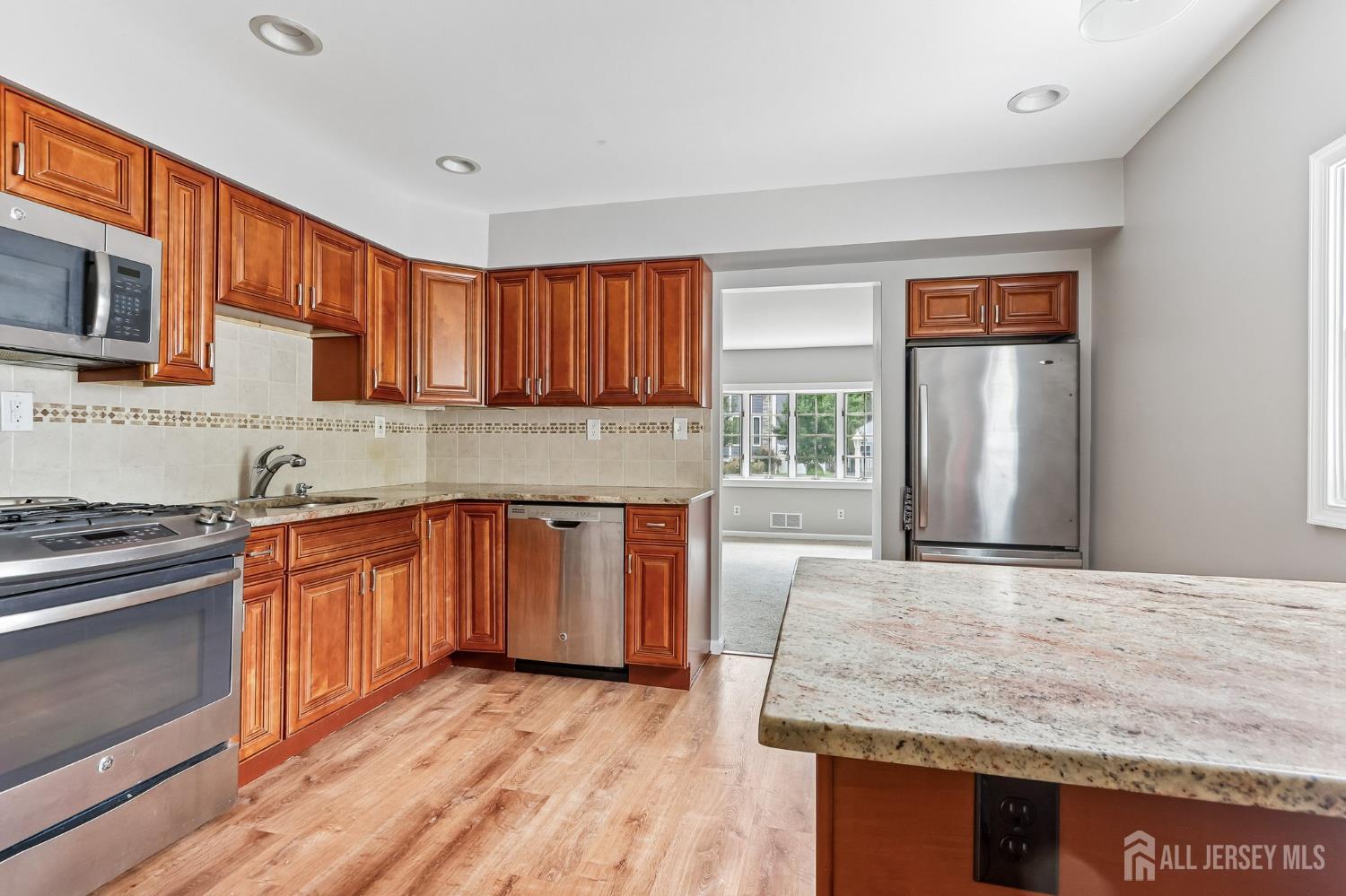 33 Caldwell Road Edison NJ 08817