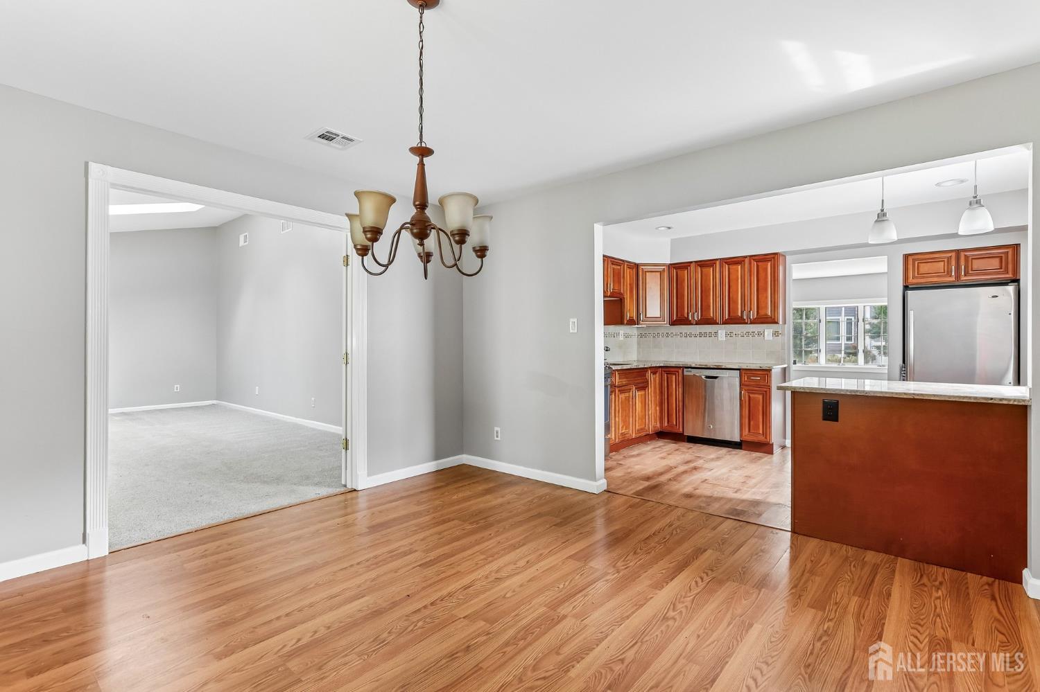 33 Caldwell Road Edison NJ 08817