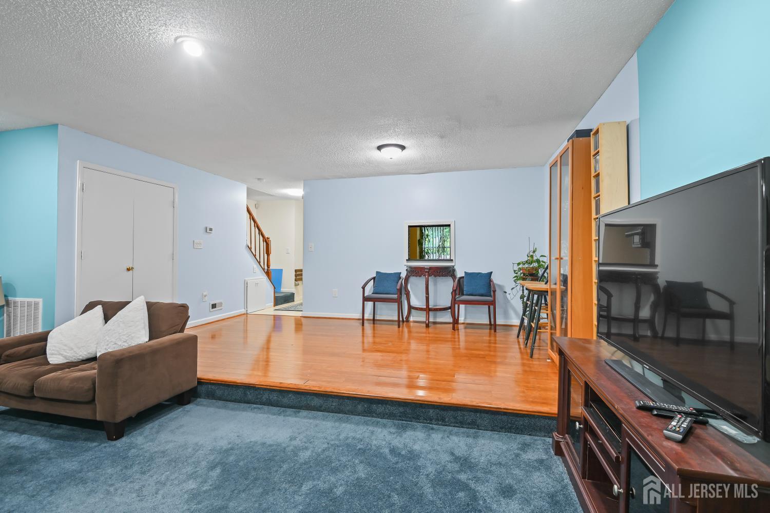 67 Albury Way North Brunswick NJ 08902