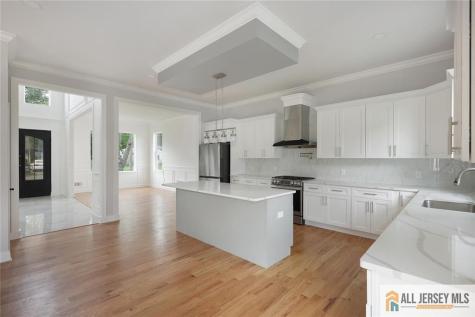 19 Fairfax Road Edison NJ 08817