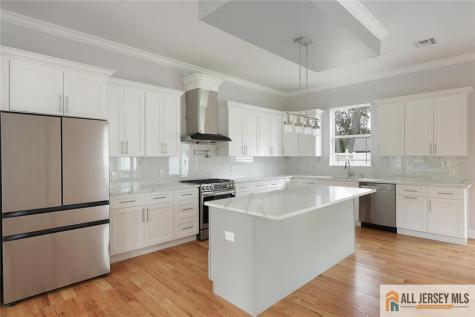 19 Fairfax Road Edison NJ 08817