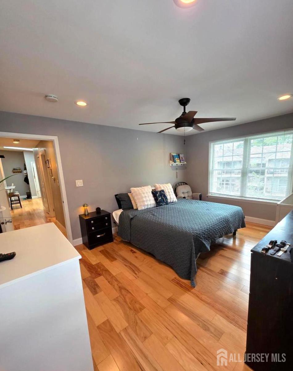 31 Hemlock Court Hamilton NJ 08619