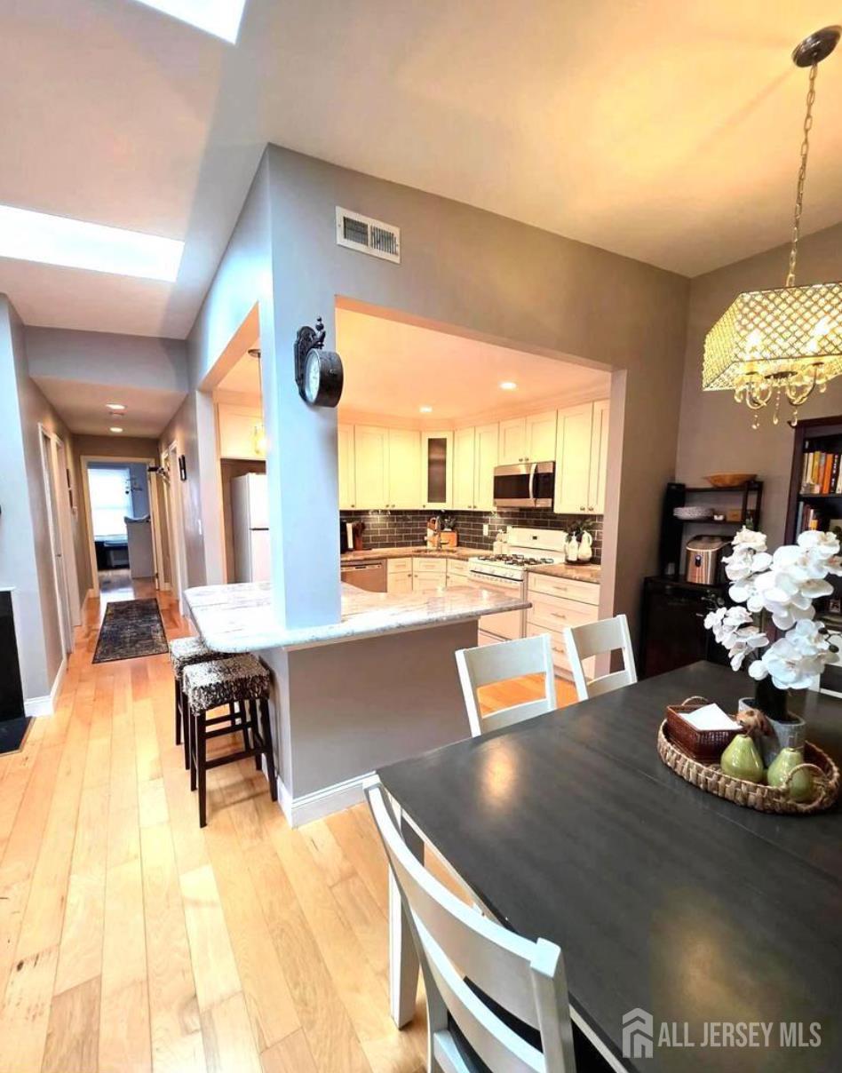 31 Hemlock Court Hamilton NJ 08619