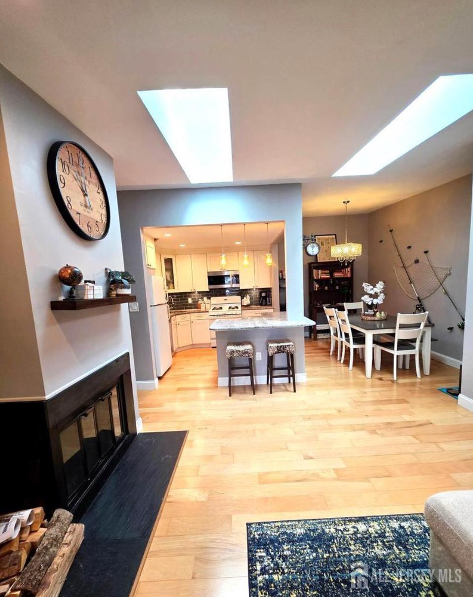31 Hemlock Court Hamilton NJ 08619