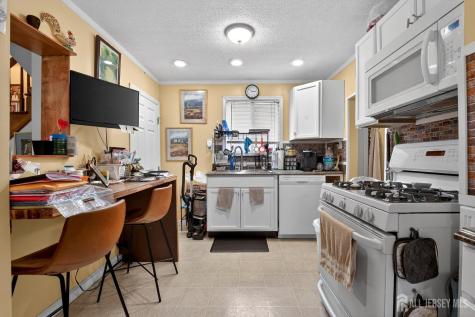 196 Girard Avenue Franklin NJ 08873