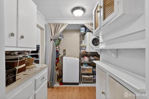 196 Girard Avenue Franklin NJ 08873