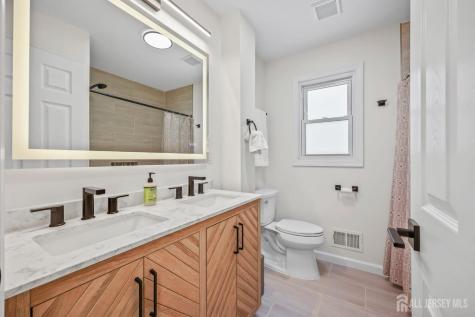 4 Andrew Place East Brunswick NJ 08816