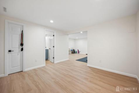 4 Andrew Place East Brunswick NJ 08816