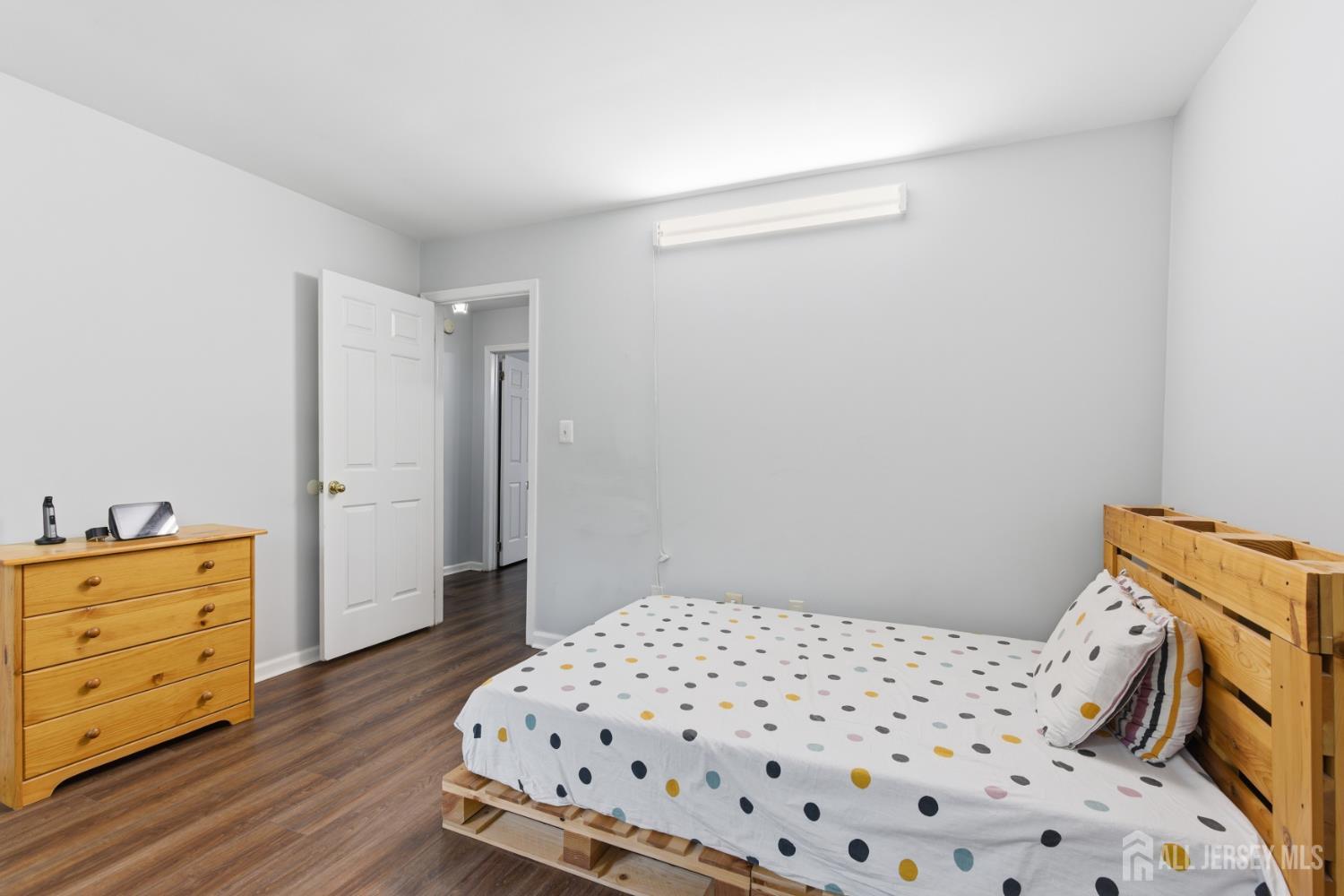 2804 Cricket Circle Edison NJ 08820