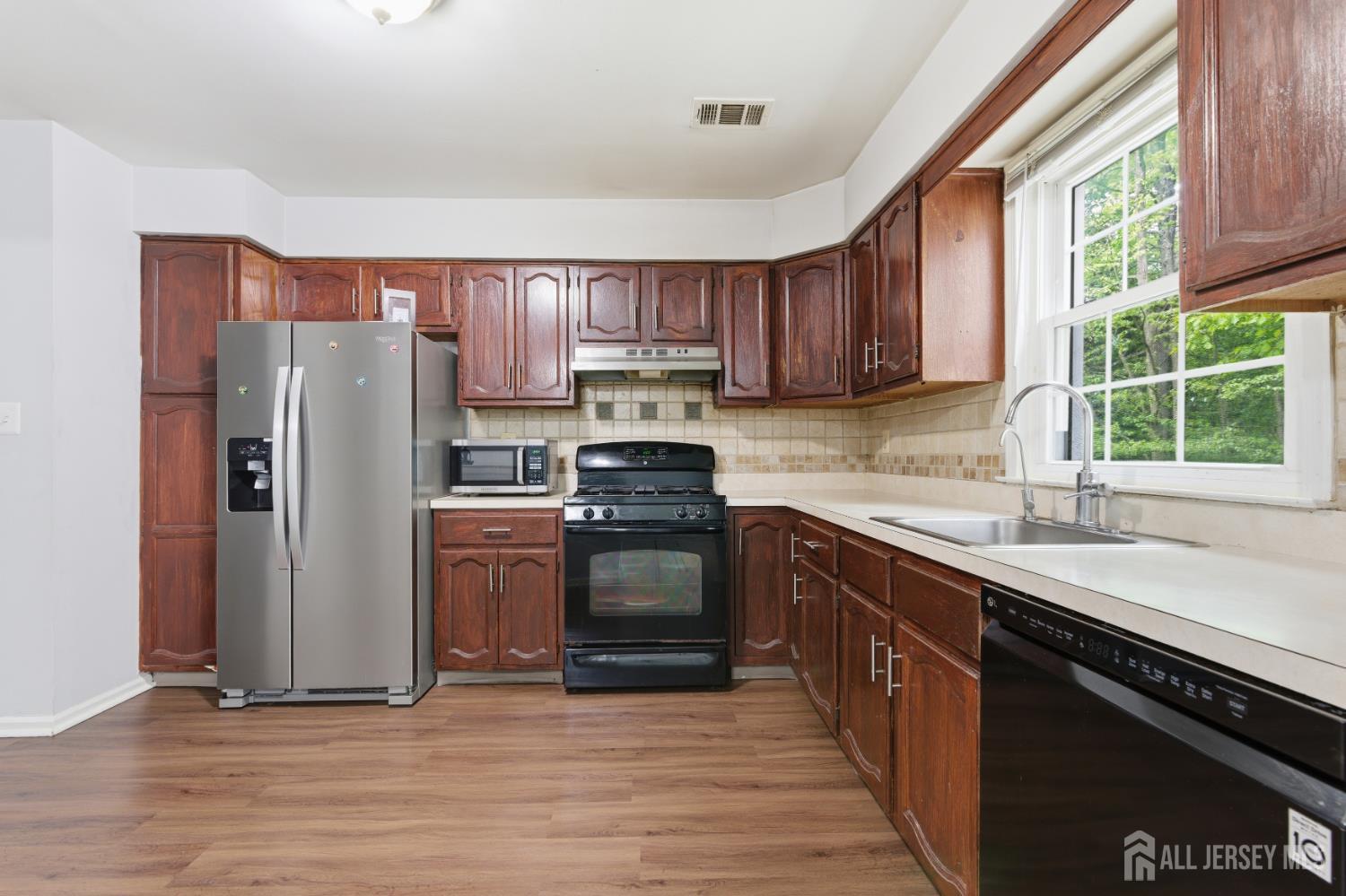 2804 Cricket Circle Edison NJ 08820