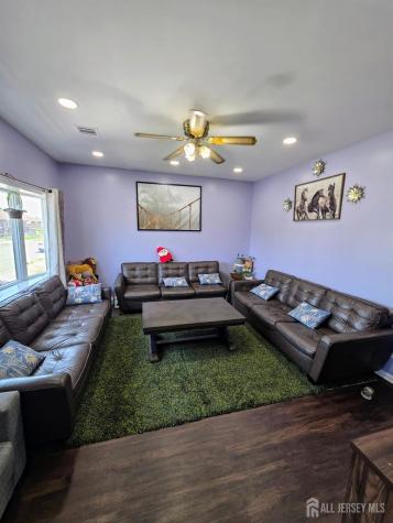 126 Holly Street Port Reading NJ 07064