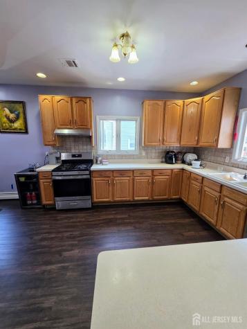 126 Holly Street Port Reading NJ 07064