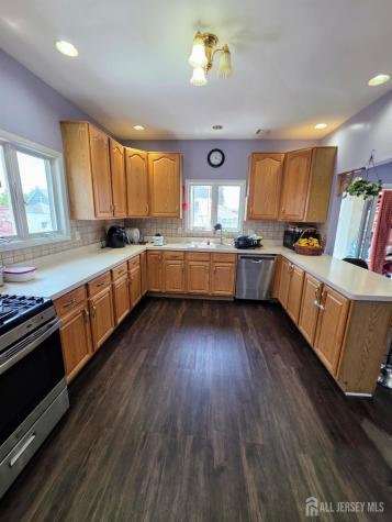 126 Holly Street Port Reading NJ 07064