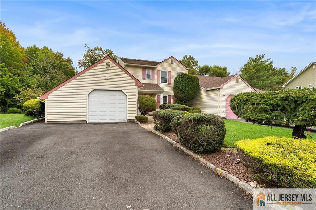 92 Woodbury Road Edison NJ 08820