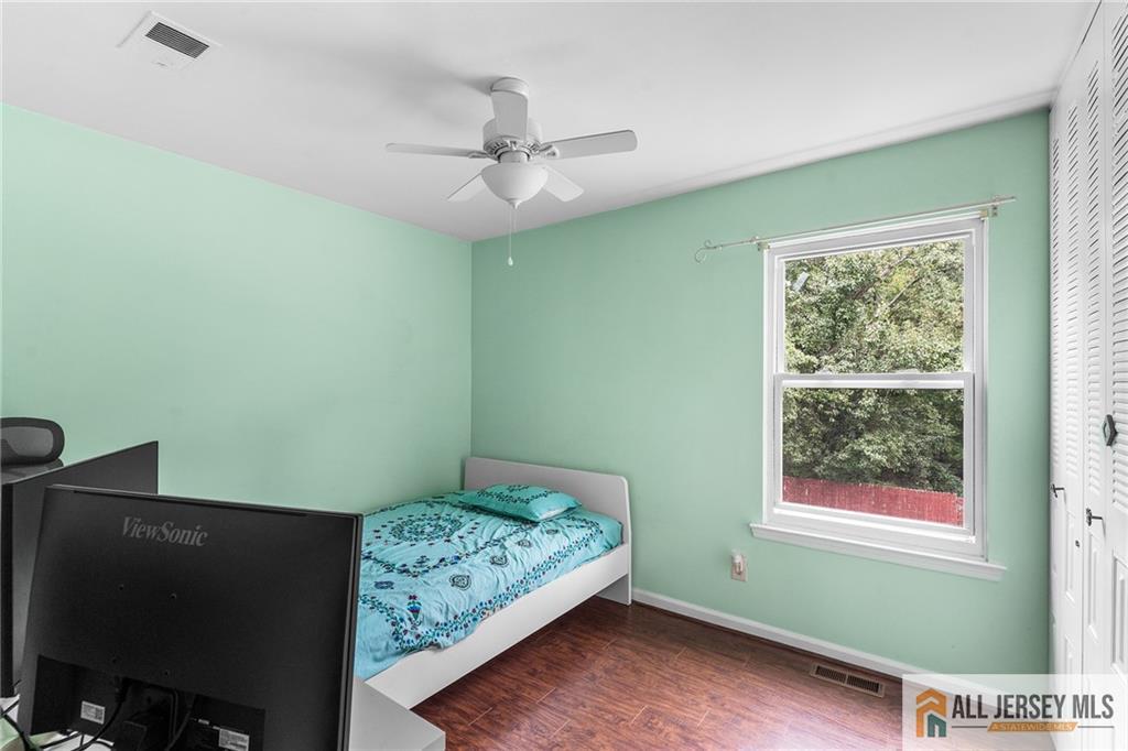 92 Woodbury Road Edison NJ 08820