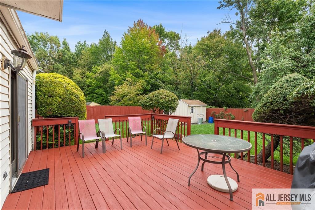 92 Woodbury Road Edison NJ 08820