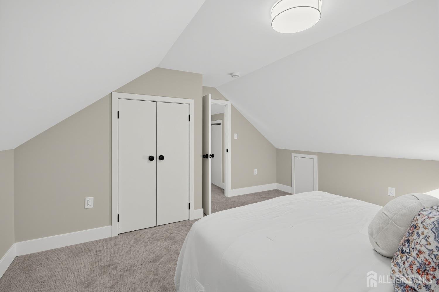 4 Universal Avenue Iselin NJ 08830
