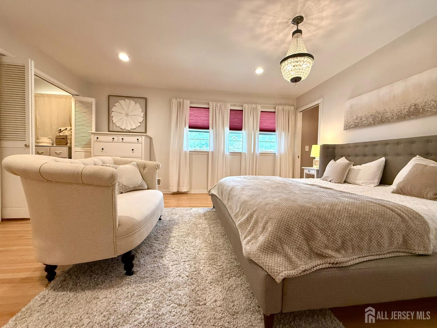 435 S 5th Avenue Highland Park NJ 08904