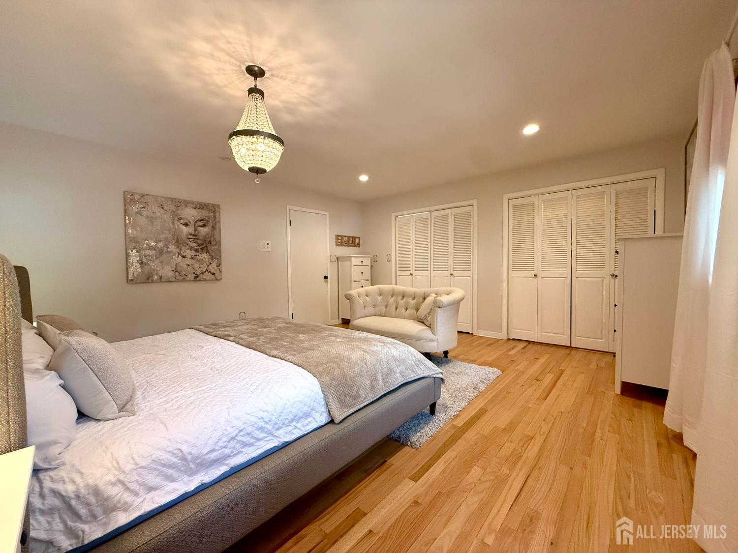435 S 5th Avenue Highland Park NJ 08904