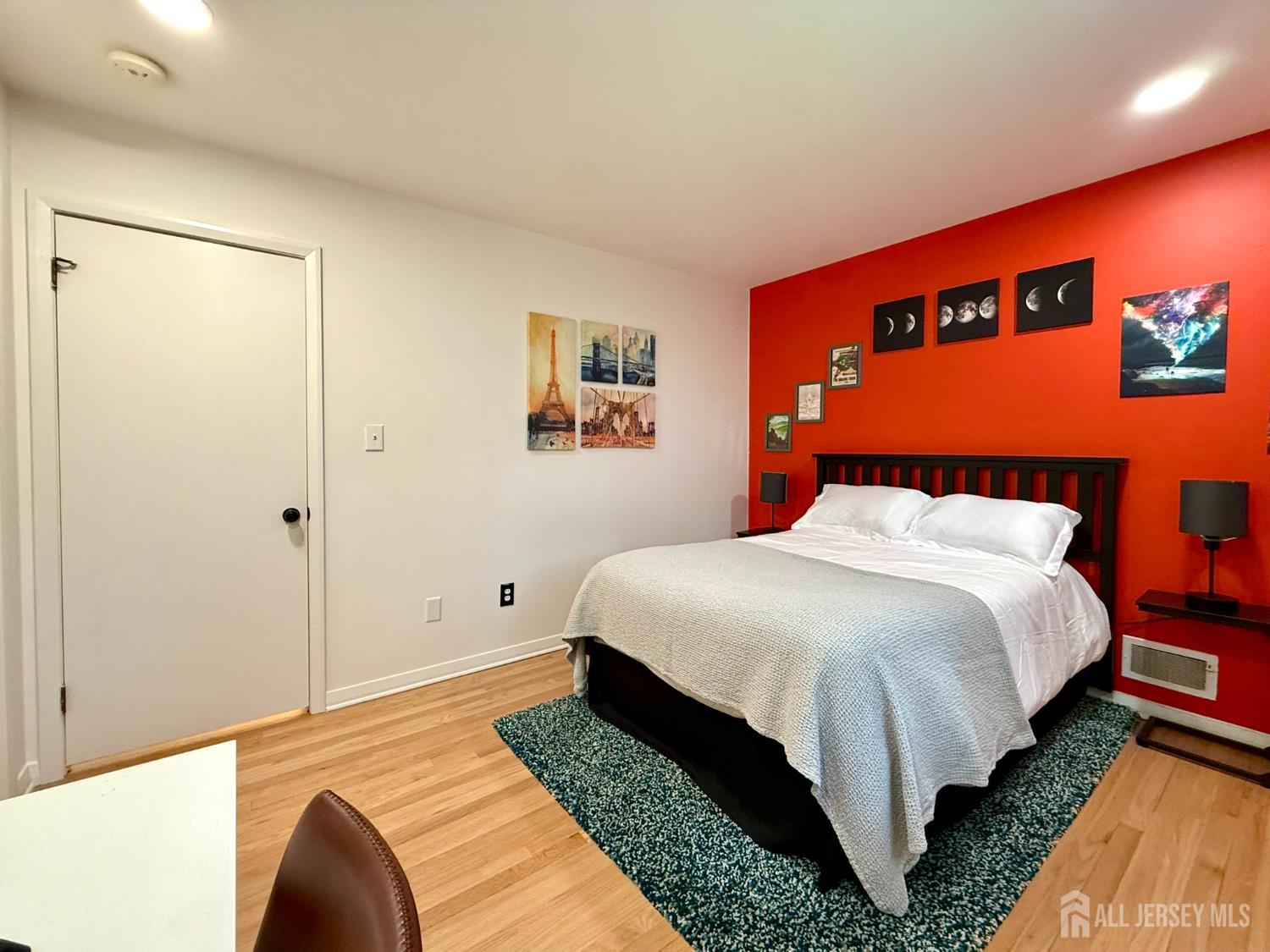 435 S 5th Avenue Highland Park NJ 08904