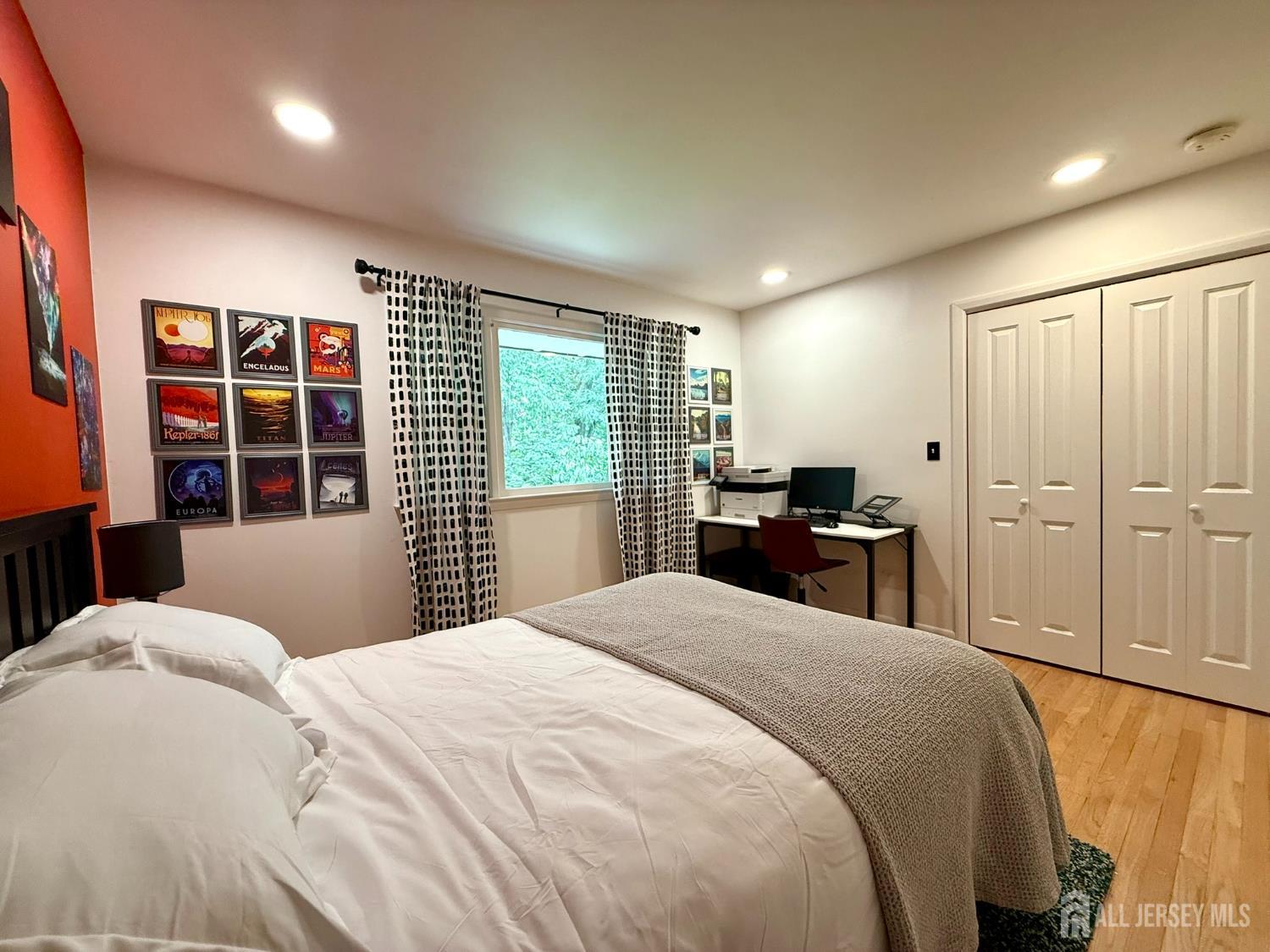 435 S 5th Avenue Highland Park NJ 08904