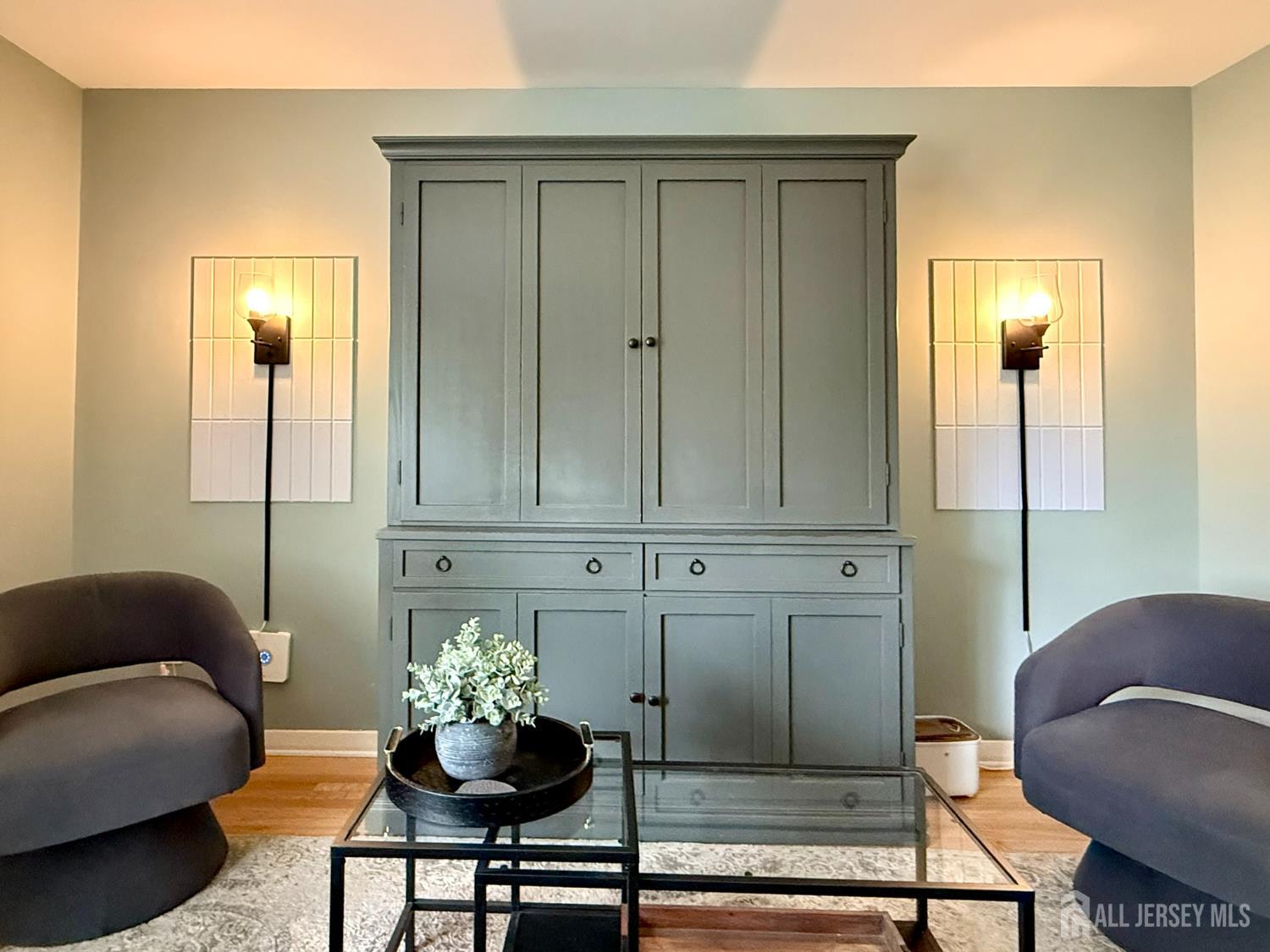 435 S 5th Avenue Highland Park NJ 08904
