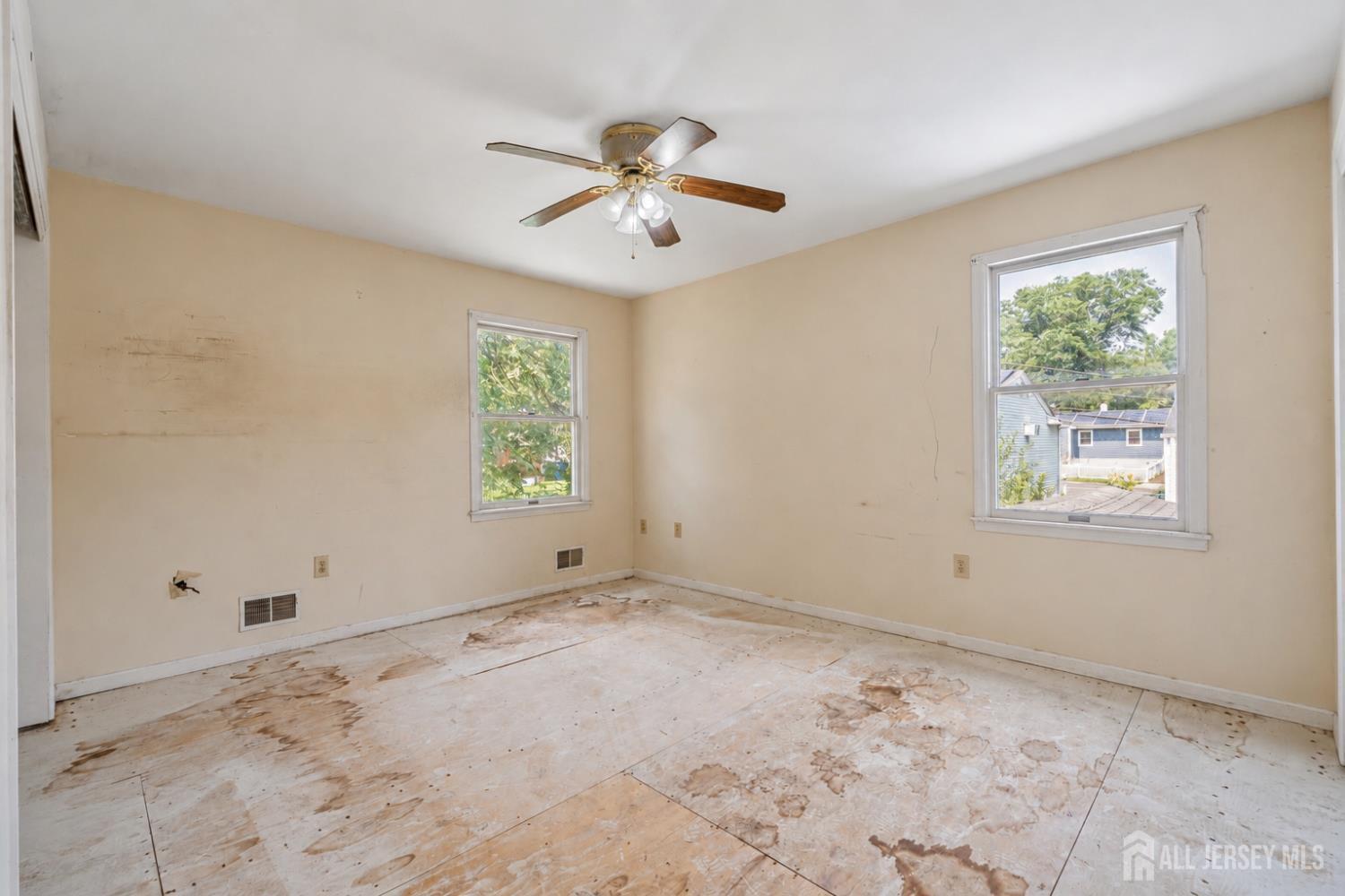185 Chestnut Street Avenel NJ 07001