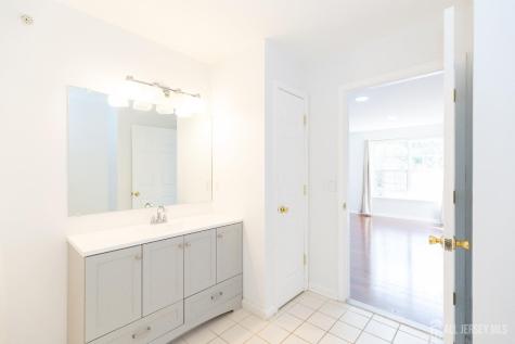 148 Forest Drive Piscataway NJ 08854