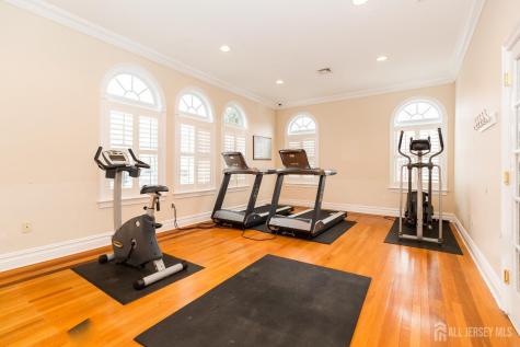 148 Forest Drive Piscataway NJ 08854