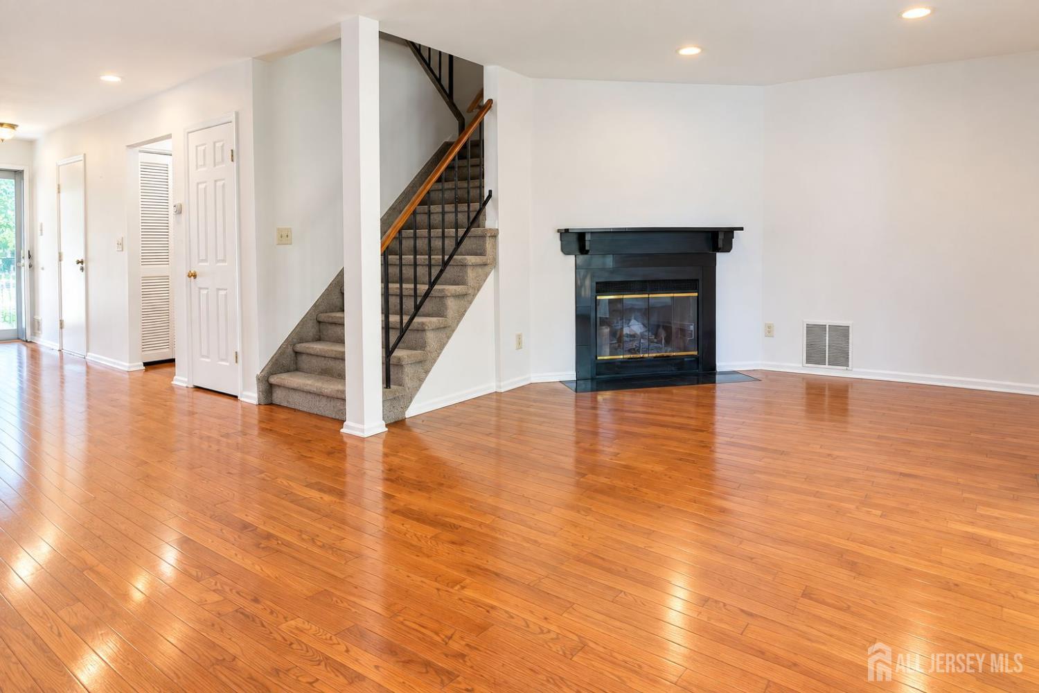 2 Tulip Court Edison NJ 08820