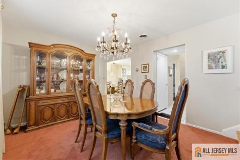 94 Calvert Avenue Edison NJ 08820
