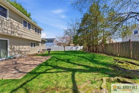94 Calvert Avenue Edison NJ 08820