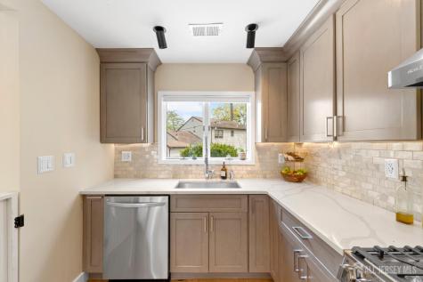 31 Virginia Avenue Hazlet NJ 07730