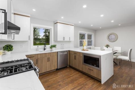 6 Ryan Road Cranbury NJ 08512