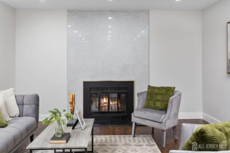 6 Ryan Road Cranbury NJ 08512
