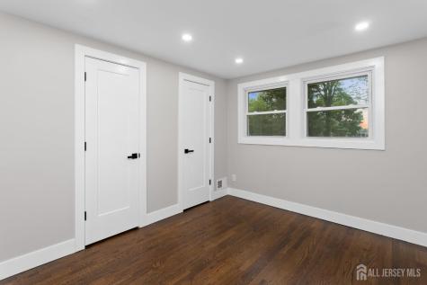 6 Ryan Road Cranbury NJ 08512