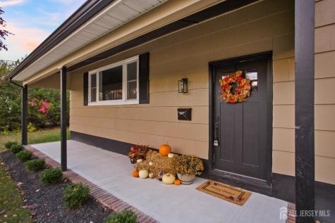 6 Ryan Road Cranbury NJ 08512